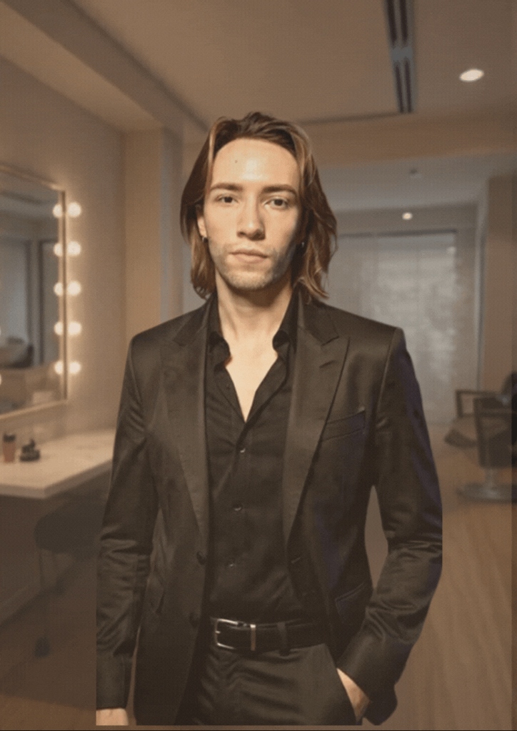 Manuel Barrios, experto en colorimetría capilar de 1360 Studio